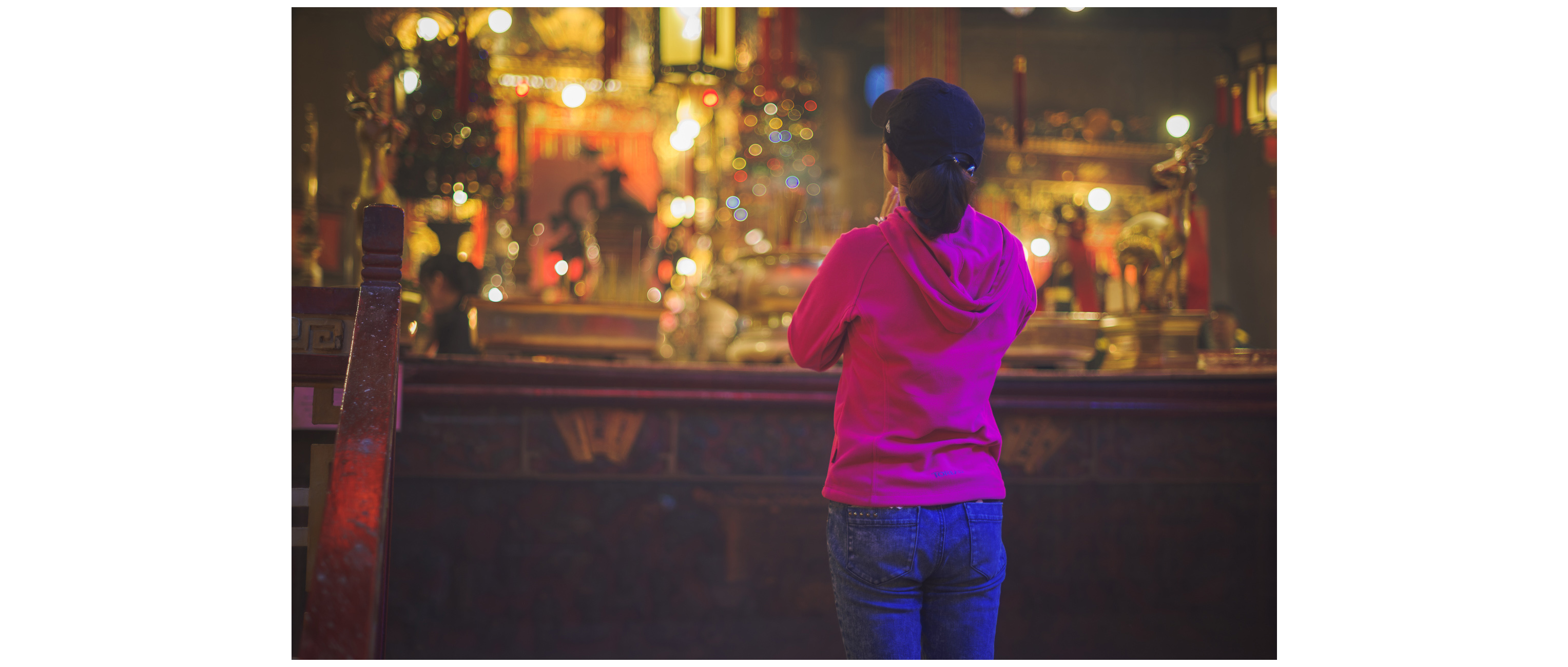 Man Mo Temple, Hong Kong street portrait photography