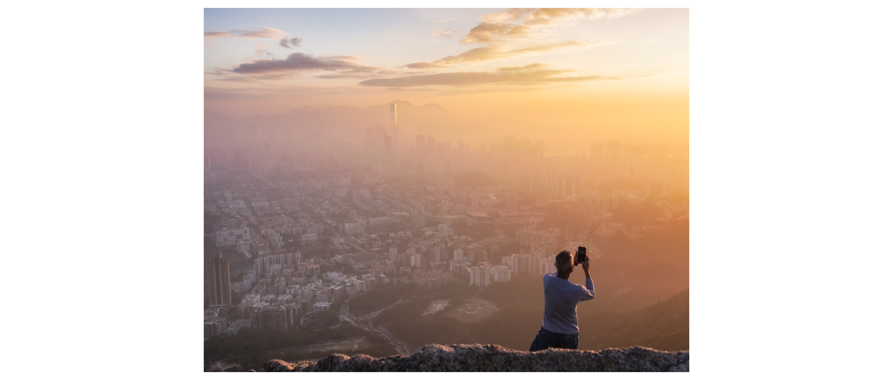 Taking a shot, Lion Rock peak